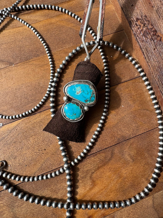 Turquoise statement